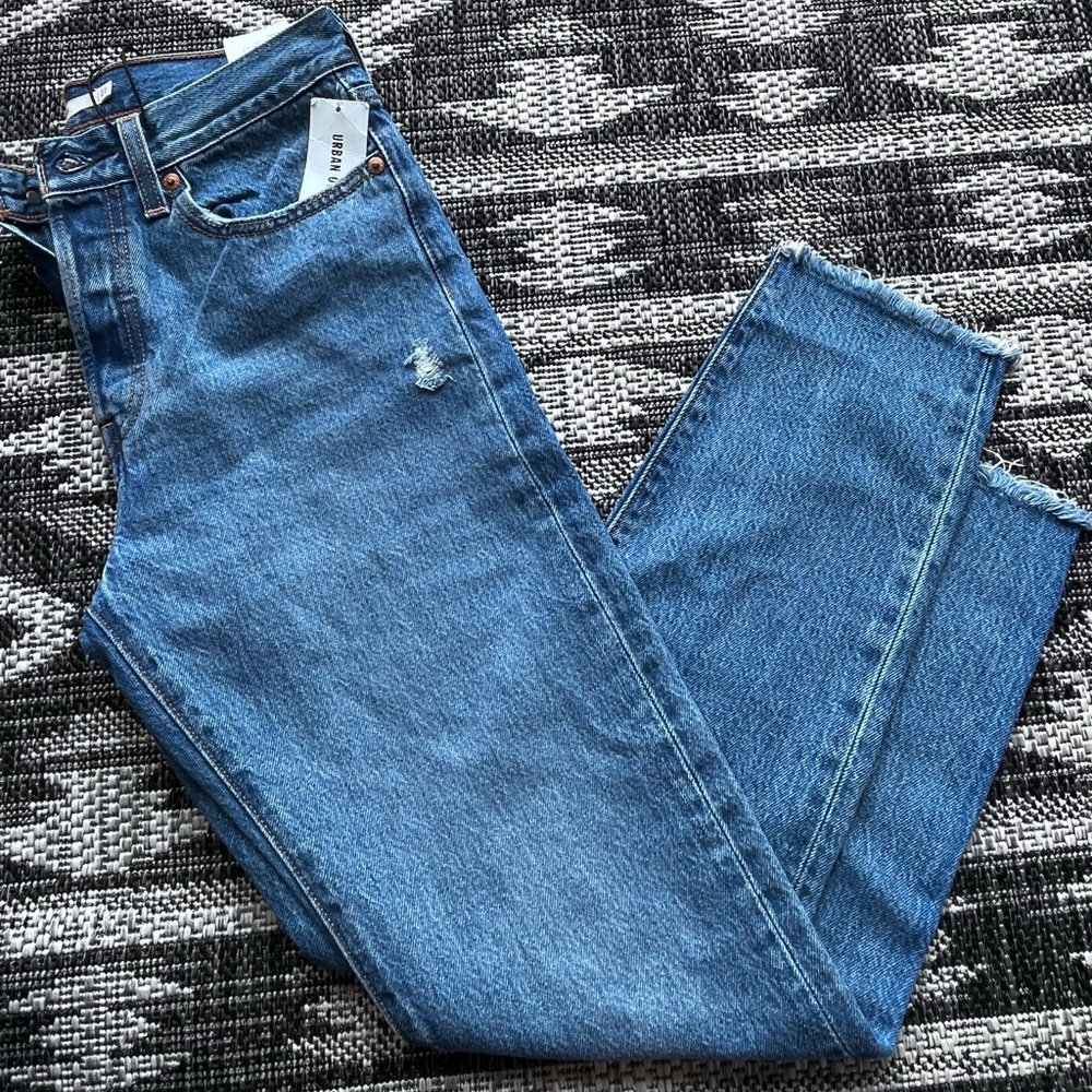 Levi Wedgie Icon Fit